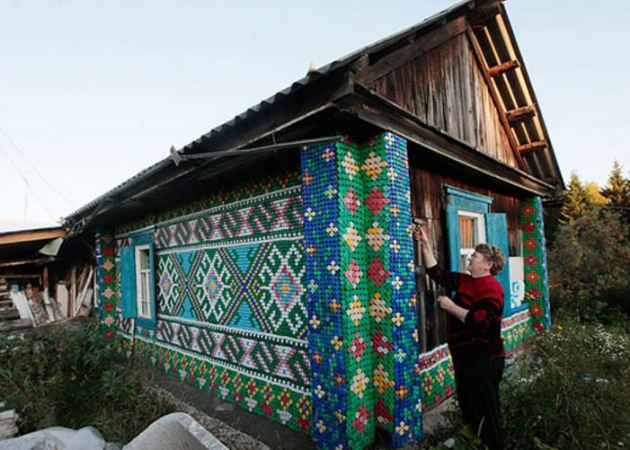 Design your house with bottle caps